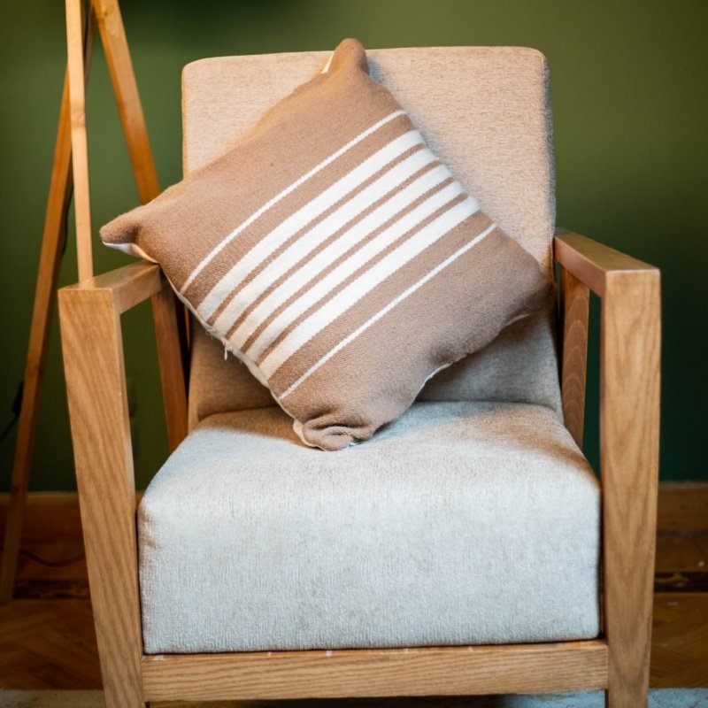 stria cushion Noll216