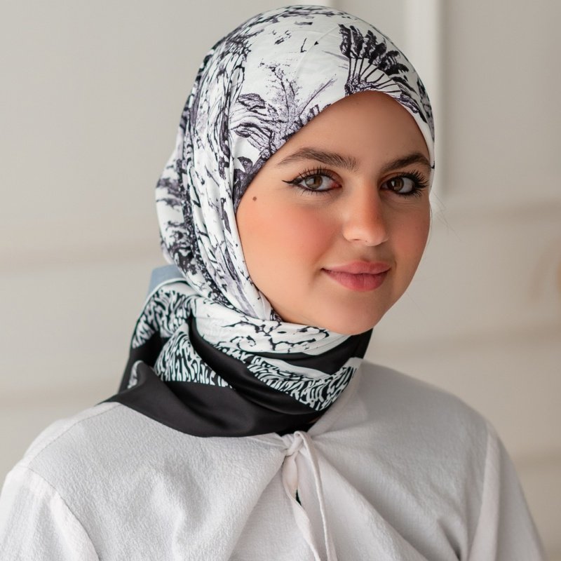 Printed Square Scarf 021