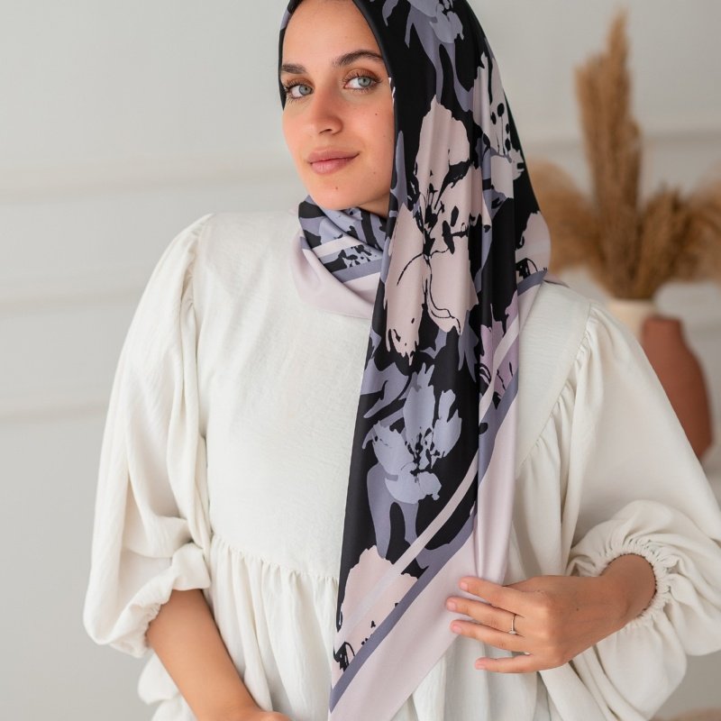 Printed Square Scarf 010
